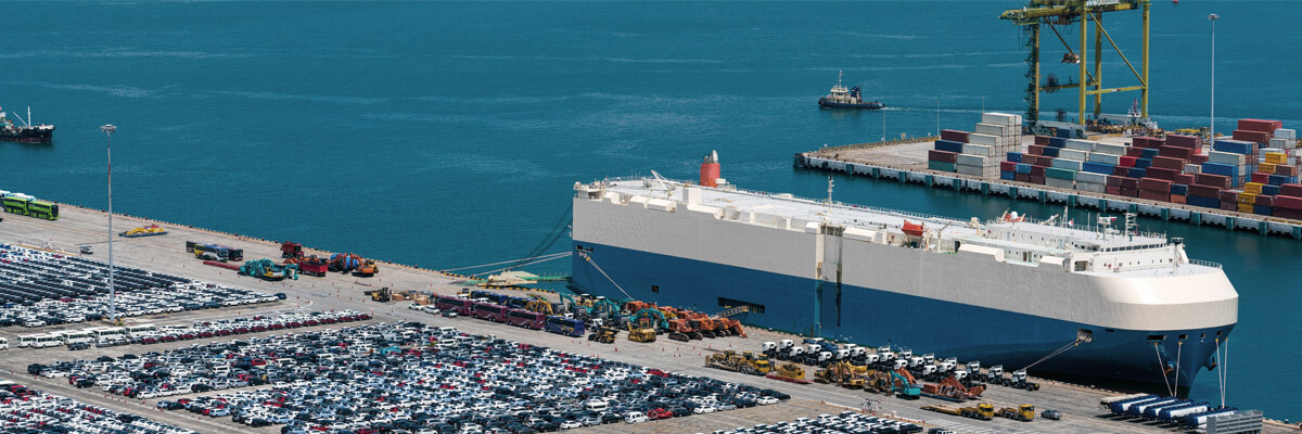 Hormuz closure disrupts car carrier flows-EMF-Maritimefinance
